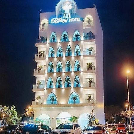 Tiffany Hotel & Restaurant Phan Thiet Bagian luar foto