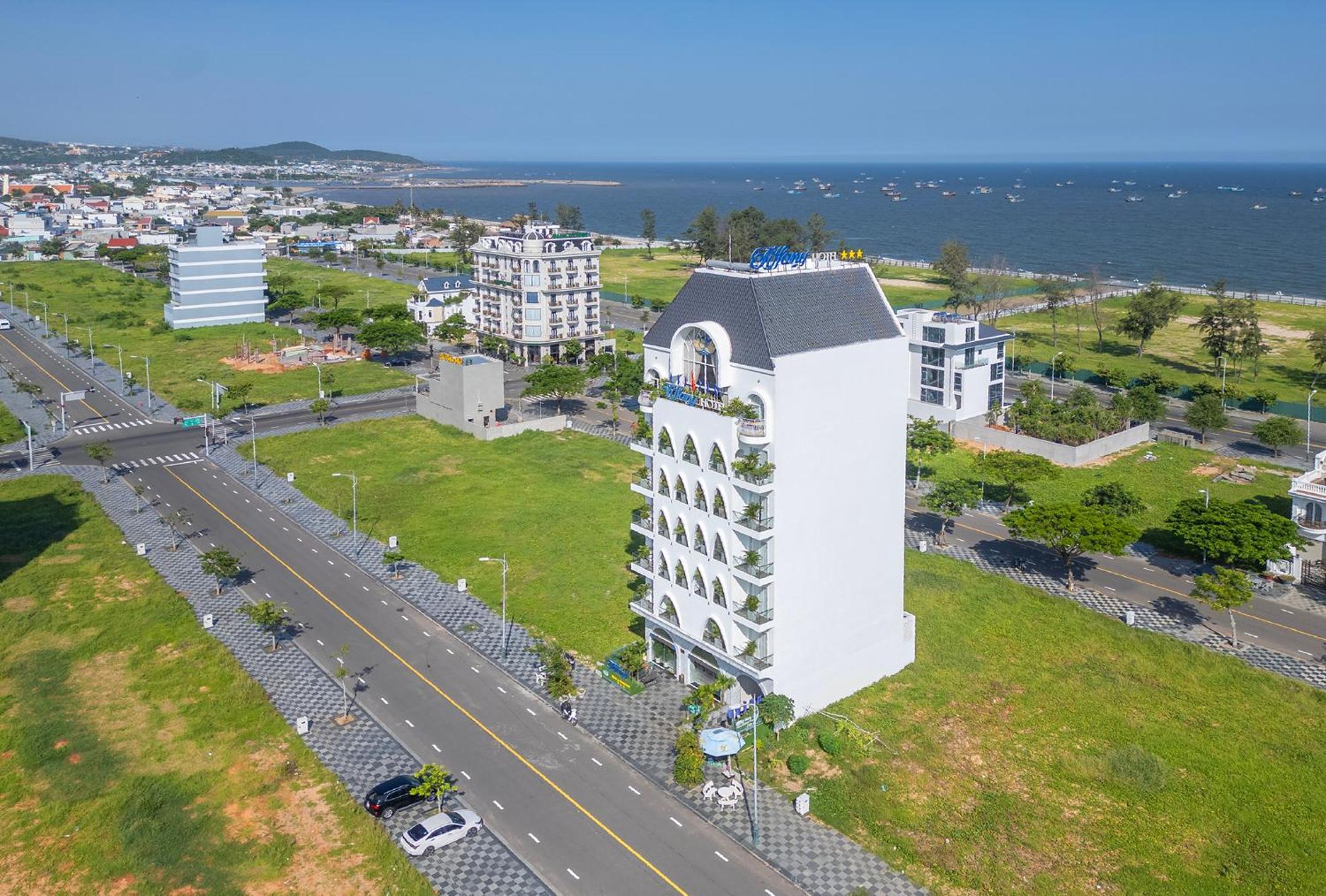 Tiffany Hotel & Restaurant Phan Thiet Bagian luar foto