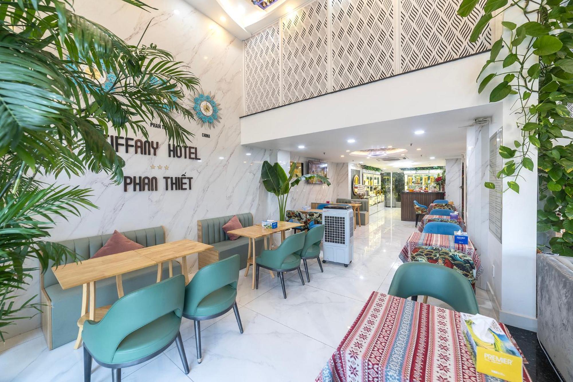 Tiffany Hotel & Restaurant Phan Thiet Bagian luar foto
