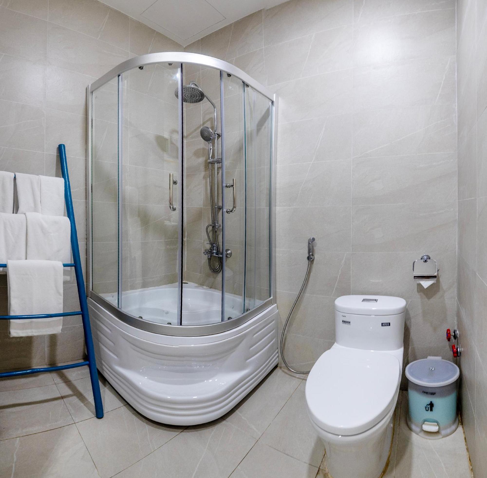 Tiffany Hotel & Restaurant Phan Thiet Bagian luar foto